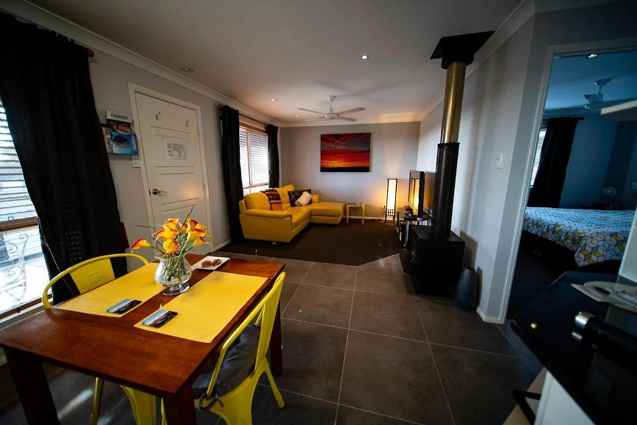 Maric Park Cottages Stanthorpe 4*,  Australia