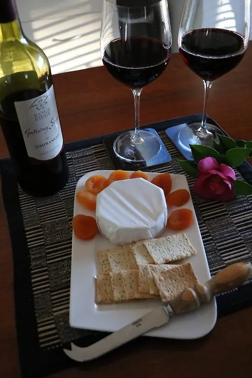 Maric Park Cottages Stanthorpe 4*,